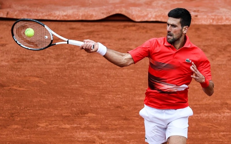 French Open: Kolejny szybki mecz Djokovica, trudna przeprawa Zvereva