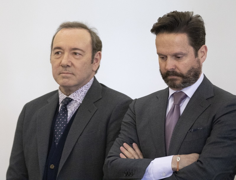 Aktor Kevin Spacey usłyszał zarzuty w sprawie napaści seksualnych