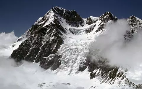 Switzerland: Part of glacier from Grand Combin massif has collapsed