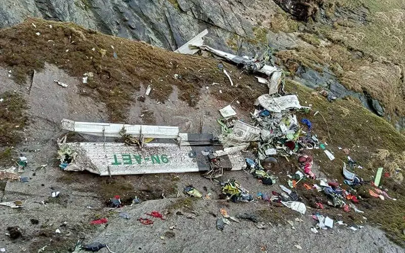 Nepal: Armia odnalazła w górach szczątki samolotu przewożącego 22 osoby