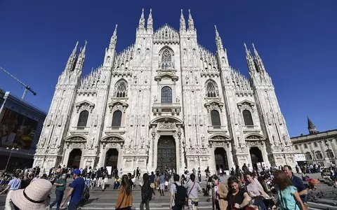 Italy: Pole to answer for climbing to the top of Milan Cathedral