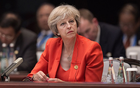 Immigration: May rejects points-based system for EU nationals