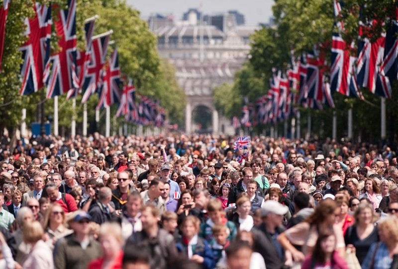 Ostrzeżenie dla londyńczyków: Stolica szykuje się na tłumy w związku z Platynowym Jubileuszem