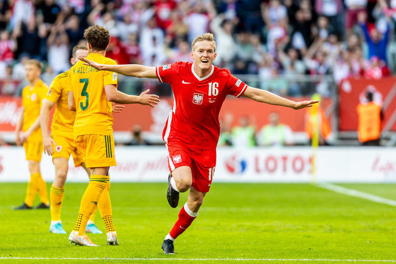 Piłkarska LN: Polska wygrała z Walią 2:1