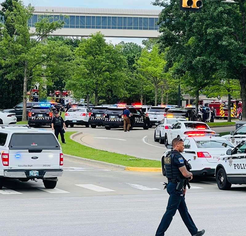 USA: Four people and attacker dead in Oklahoma hospital shooting