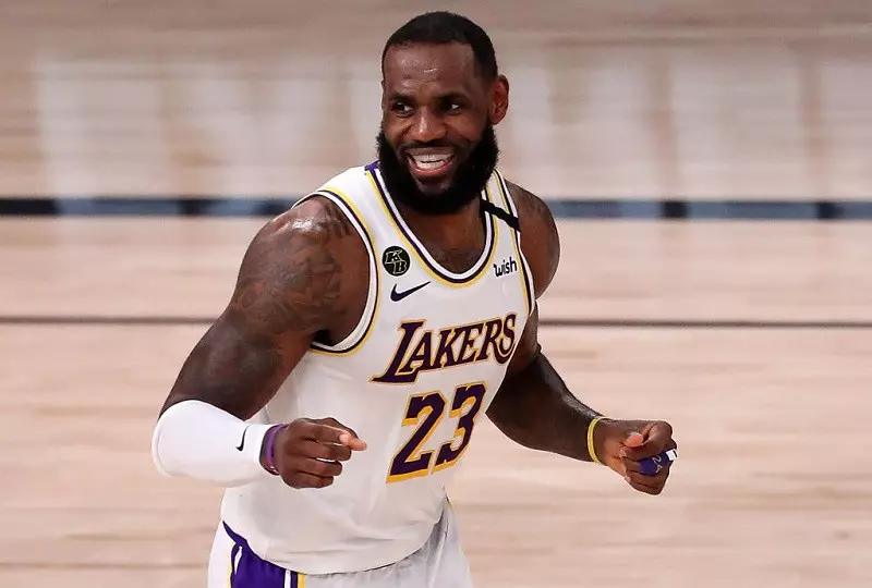 LeBron James is officially a billionaire 