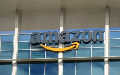 Internal documents show Amazon’s dystopian system for trracking workers every minute of their shifts