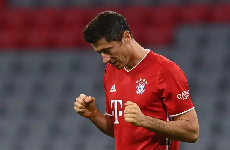 Władze Bayernu: "Lewandowski musi wypełnić kontrakt"