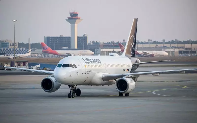 Niemcy: Chaos na lotniskach, Lufthansa odwołuje setki lotów w lipcu
