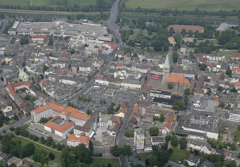 Niemcy: W szkole wyższej w Hamm studenci obezwładnili nożownika, cztery osoby ranne