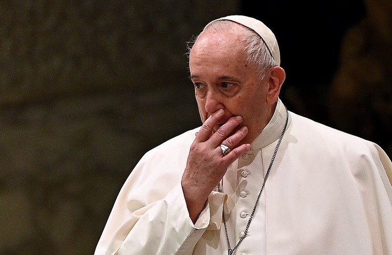 Pope on "NATO barking at the door of Russia"