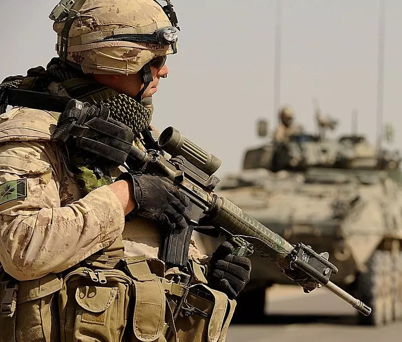 Brytyjski generał: NATO powinno przygotować się na wojnę z Rosją