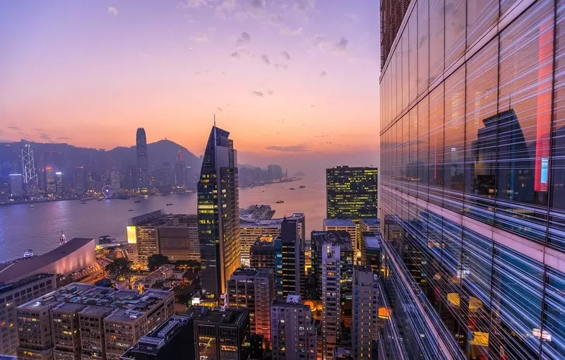 Hong Kong kolejny rok z rzędu najdroższym miastem na świecie