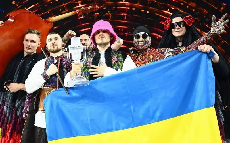 Eurovision: UK in talks to host 2023 contest instead of Ukraine