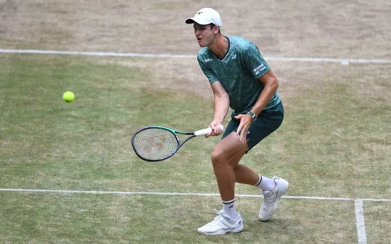 Hubert Hurkacz defeated Daniil Medvedev in the final and triumphed in the ATP tournament in Halle