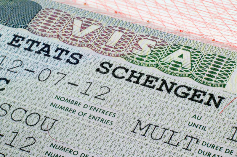 Coraz dłuższy czas rozpatrywania wniosków o wizę do krajów strefy Schengen