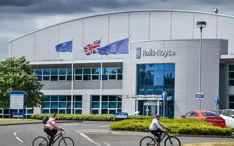 Rolls Royce to give staff £2,000 living-cost bonus