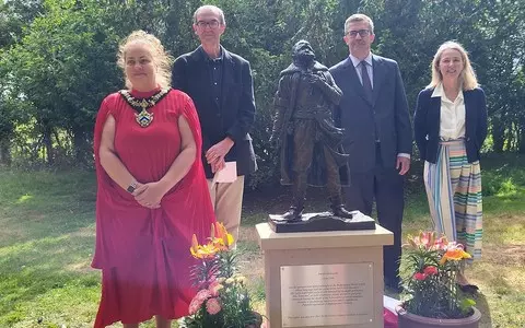 England: Statue of Jan Kochanowski erected in Shakespeare's hometown