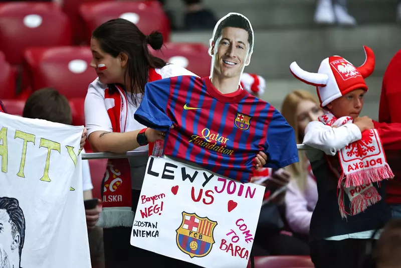 Hiszpańskie media: Barcelona gotowa wydać więcej na Lewandowskiego