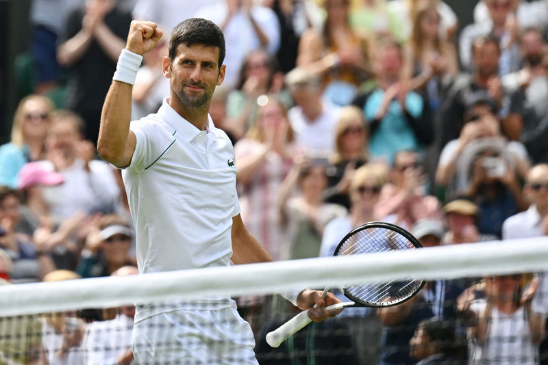 Wimbledon: Szybki awans Djokovica do trzeciej rundy, porażka Ruuda