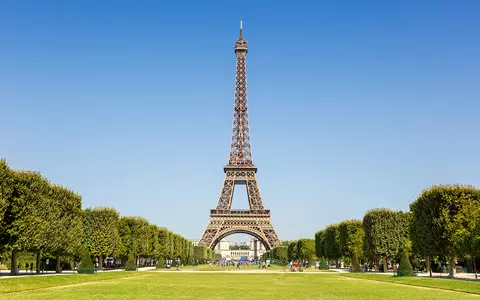 Problems with restoration of Eiffel Tower in Paris, authorities consider temporary closure of monume