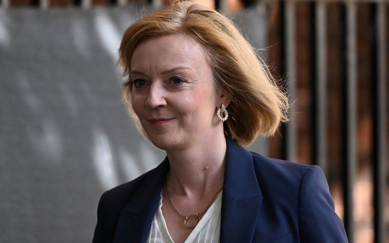 Liz Truss: Religia stała się uboczną ofiarą napaści Putina na Ukrainę