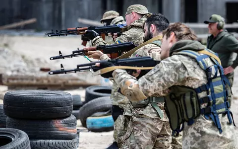 UK defence minister confirms presence of soldiers from Ukraine for training in the country