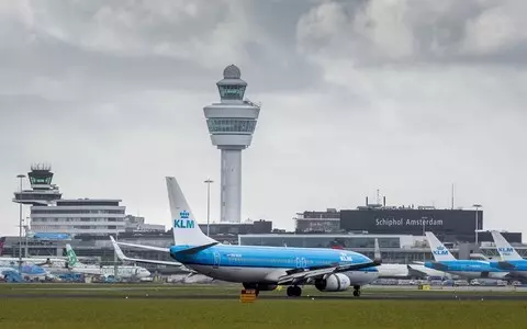 Netherlands: KLM will cancel 10-20 flights a day at Schiphol airport by the end of the summer 