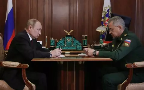 Putin doesn't want commanders to rise to prominence in Ukraine war because he fears for his position