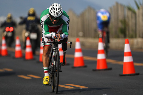 Iranian cyclist Bahman Golbarnezhad dies after Rio Paralympic road race crash
