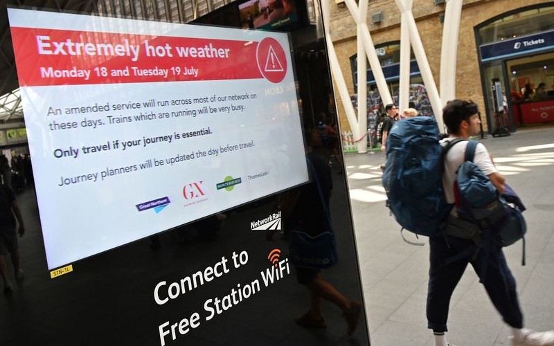 Londoners warned with severe delays already