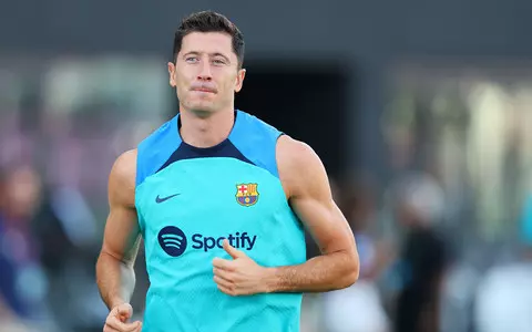 Spanish League: Lewandowski officially in Barcelona