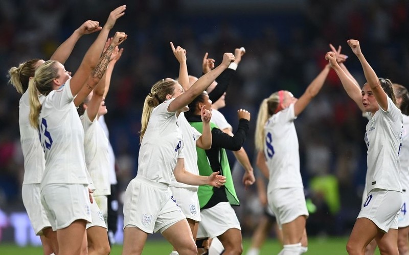 Piłkarskie ME kobiet: Angielki pierwszymi półfinalistkami