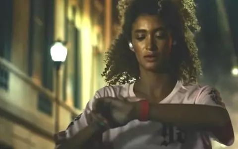 Samsung did not break rules over woman running at 2am advert