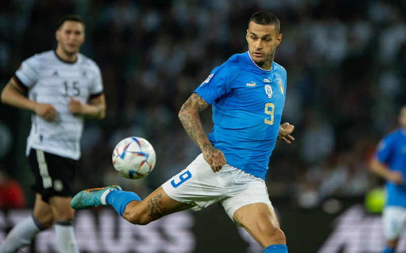 Liga angielska: Scamacca przechodzi z Sassuolo do West Ham United
