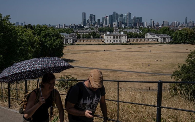 Pogoda w UK: Po fali upałów nagły spadek temperatur