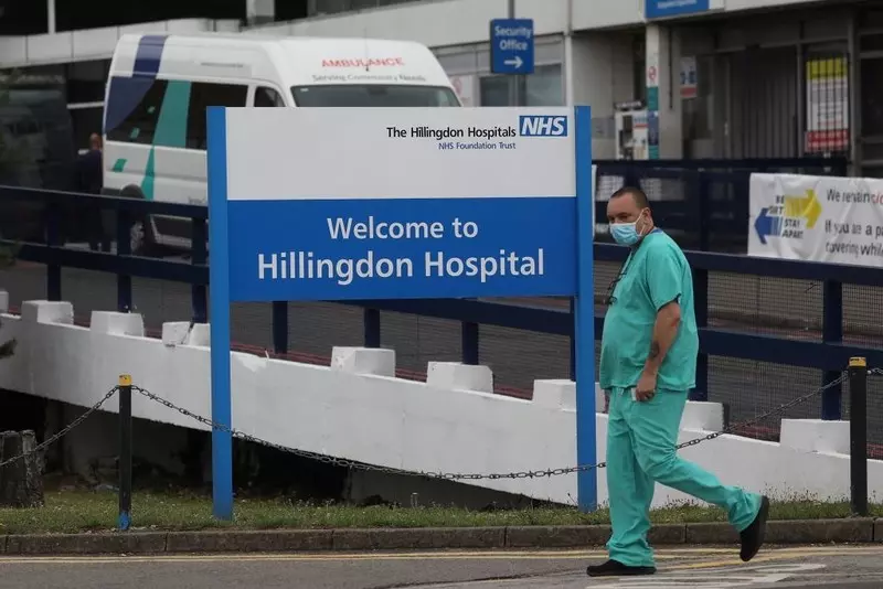 W których szpitalach w Londynie czeka się na operację najdłużej?
