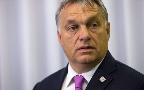 Orban: "Nielegalnych imigrantów - deportować"