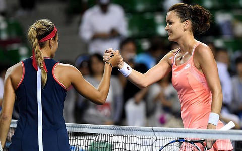 Radwanska in Tokyo's semi-finals, Linette lost to Wozniacki