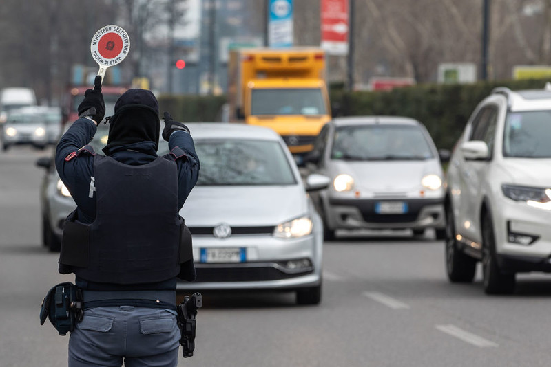 Włochy: Polski kierowca otrzymał mandat na 62 euro, zapłacił 35 tysięcy