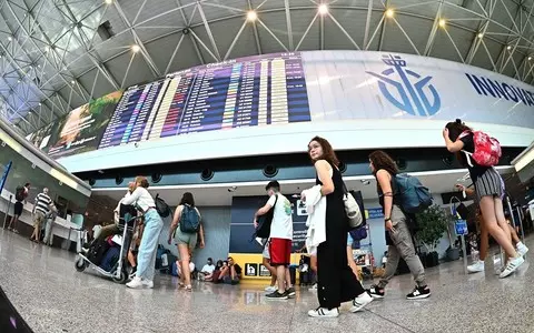 Special information service for tourists at Rome airport