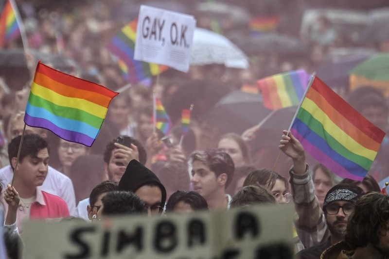Francuski rząd utworzy stanowisko ambasadora ds. LGBT+. Nie wyklucza odszkodowań za prześladowania
