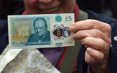 New £5 notes are selling for £200 on eBay 