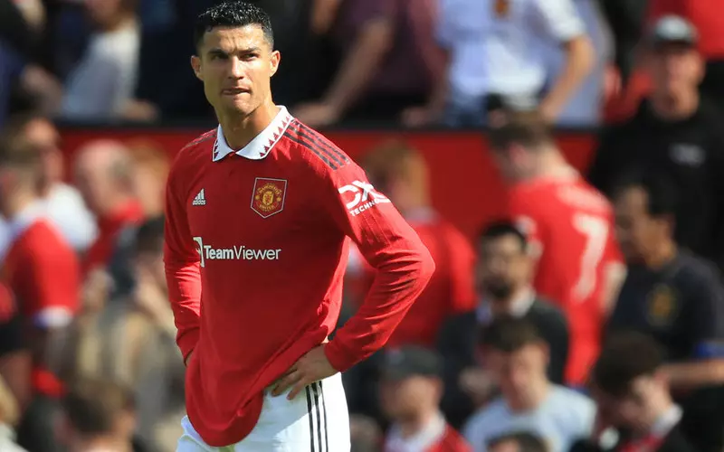 Rooney for The Times: Manchester United should let Ronaldo go