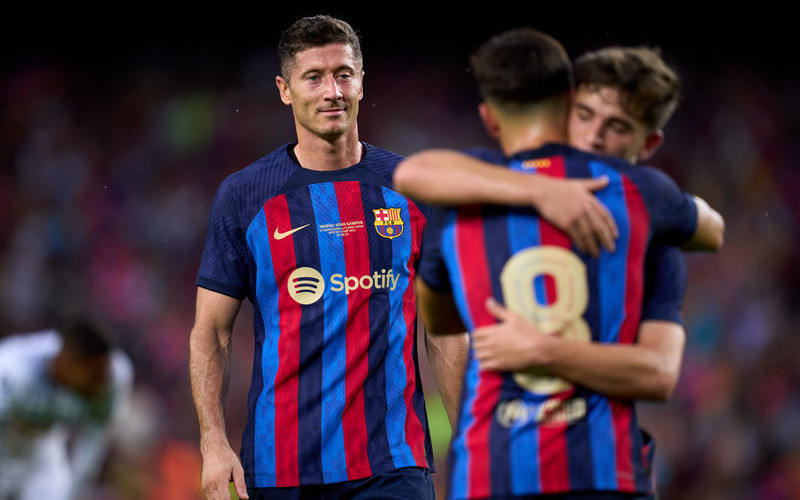 A goal and two assists by Lewandowski in the match against Pumas UNAM