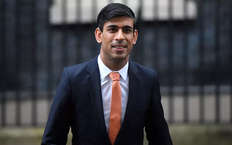 Tory leadership: Rishi Sunak vows more support for energy costs