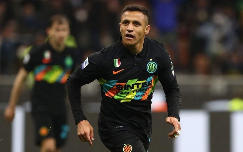 Ligue 1: Chilean Sanchez teammate and rival of Milik in Olympique Marseille