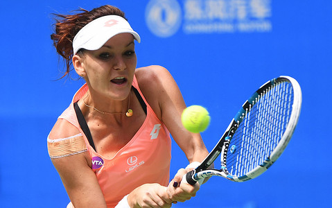 Radwanska advances, Vinci falls at Wuhan Open