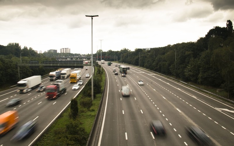 Belgia: Samochód z nieprzytomnym kierowcą przejechał ponad 25 kilometrów