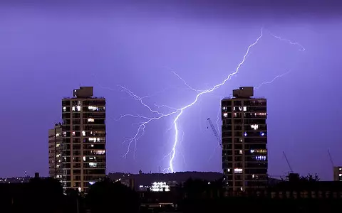 Thunderstorms begin in the UK after heatwave